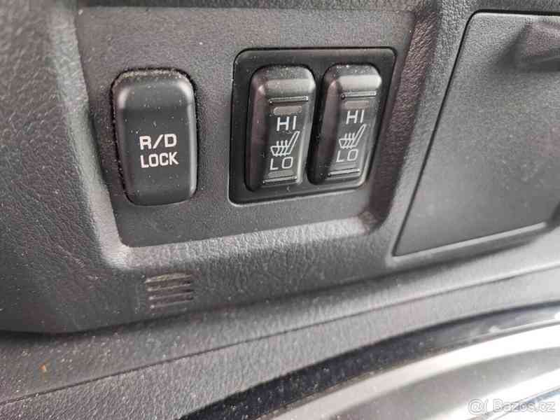 Mitsubishi Pajero 3,2   DI-D 2016 – zajímavá výbava - foto 14