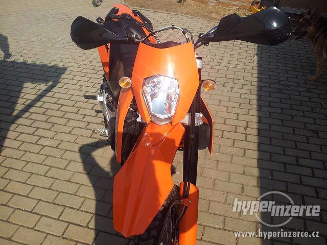 KTM 690 ENDURO - foto 2