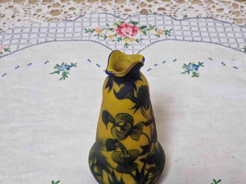 Krásná mešnší žlutá Váza Loetz Richard - foto 6