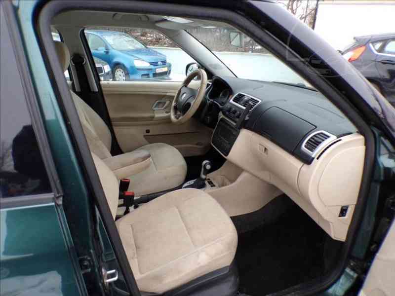 Škoda Fabia 1,6 16V AUTOMAT - foto 11