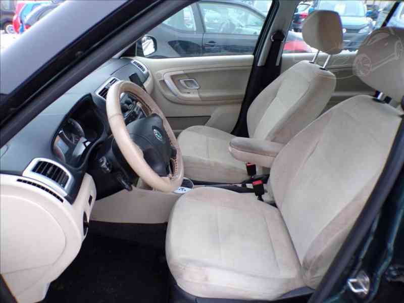 Škoda Fabia 1,6 16V AUTOMAT - foto 8