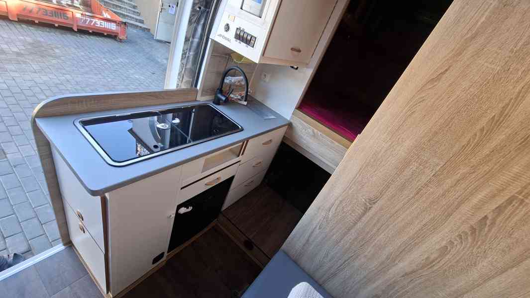 Obytný automobil Citroen Jumper 3 místa - foto 2