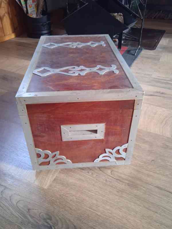 Dřevěná truhla - foto 2