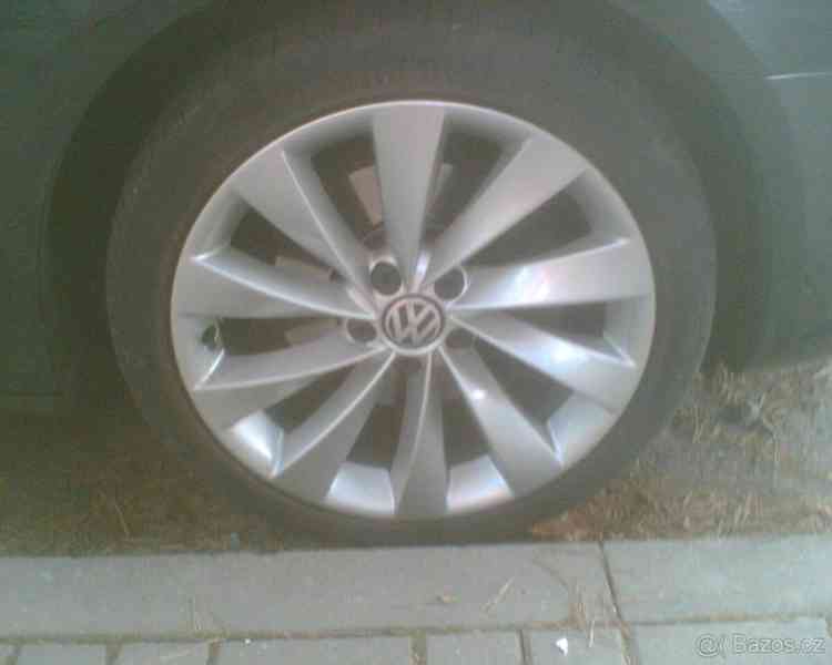 Volkswagen Passat 2,0 4x4,automat,kůže,černá metalíz - foto 4
