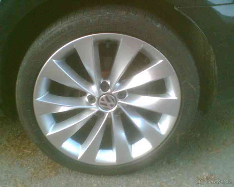 Volkswagen Passat 2,0 4x4,automat,kůže,černá metalíz - foto 14