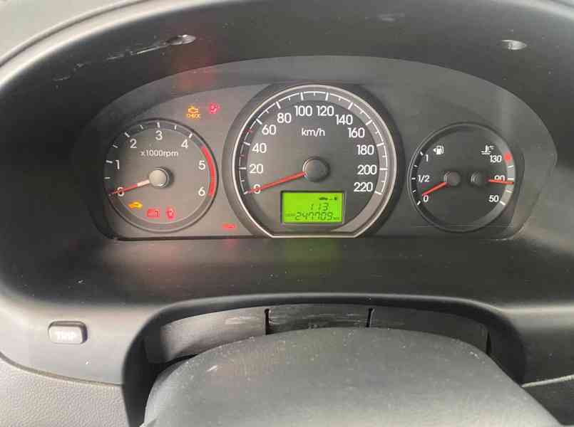 Hyundai H-1 2,5 CRDi 125kw - foto 8