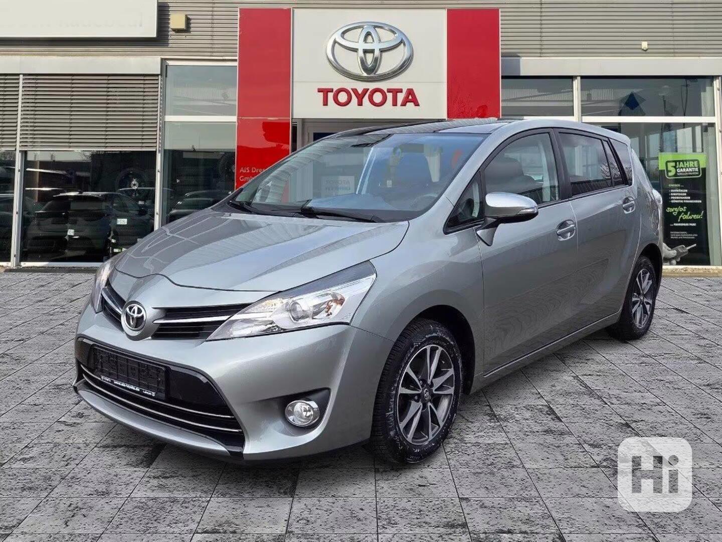 Toyota Verso 1.8i Life benzín 108kw - foto 1