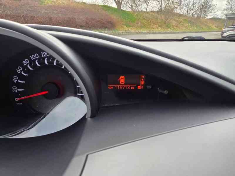 Toyota Verso 1.8i Life benzín 108kw - foto 14
