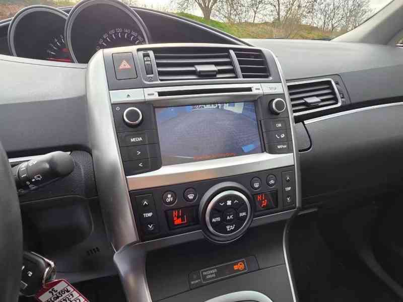 Toyota Verso 1.8i Life benzín 108kw - foto 10