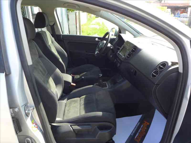 Volkswagen Golf Plus 1,6 TDi HIGHLINE, 1.MAJITEL - foto 10
