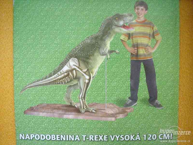 Tyrranosaurus Rex s kompletní sbírkou časopisu Dinosauři - foto 5