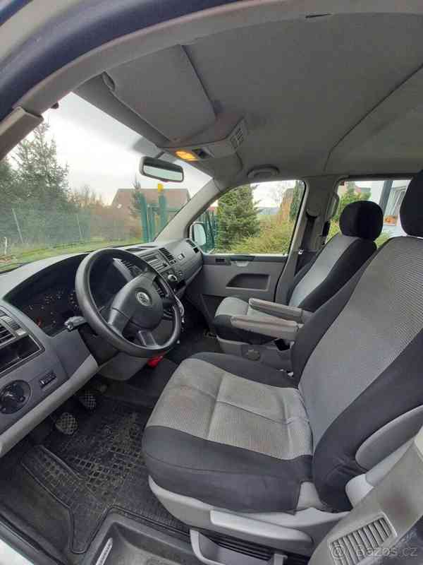 Volkswagen Caravelle 2,5   TDI 4x4 - foto 4