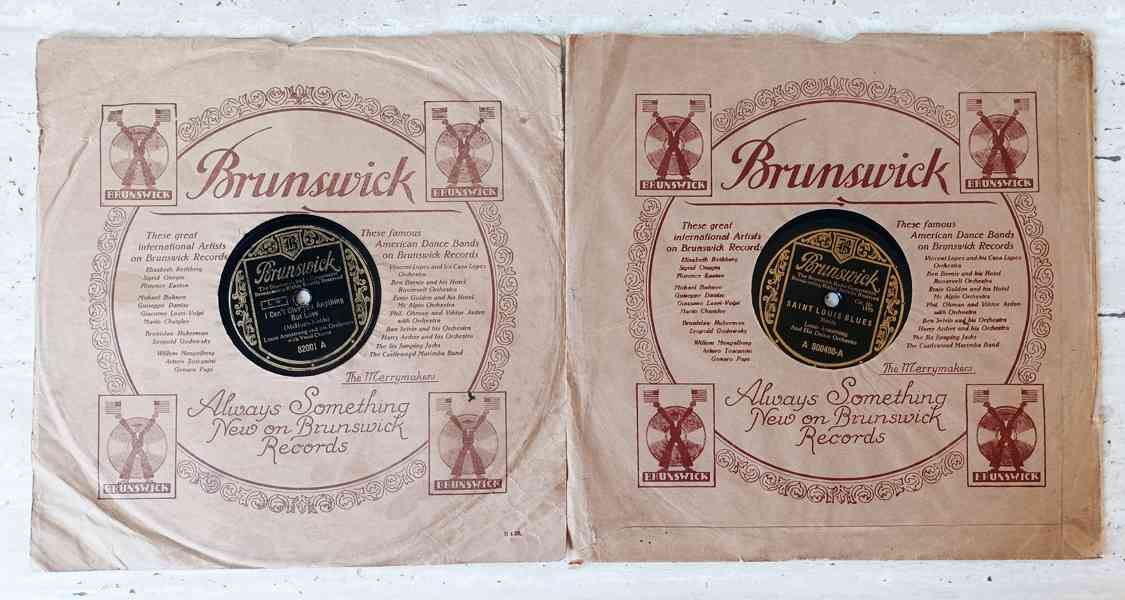 Louis Armstrong, dvě starožitné šelakové gramodesky - foto 6