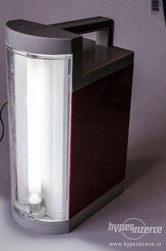 Přenosná zářivková lampa na 8 monočlánků ( 12V ) na kemping - foto 7
