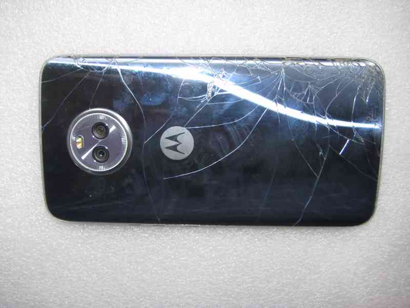 ♦️ Motorola ♦️ Moto X4 ♦️ NA NÁHRADNÍ DÍLY ♦️ - foto 11