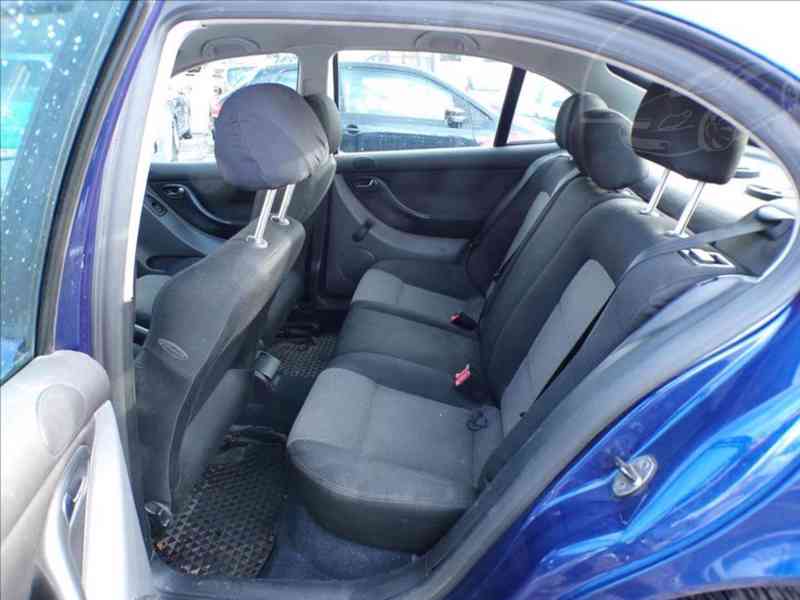 Seat Leon 1,4 i16V - foto 8