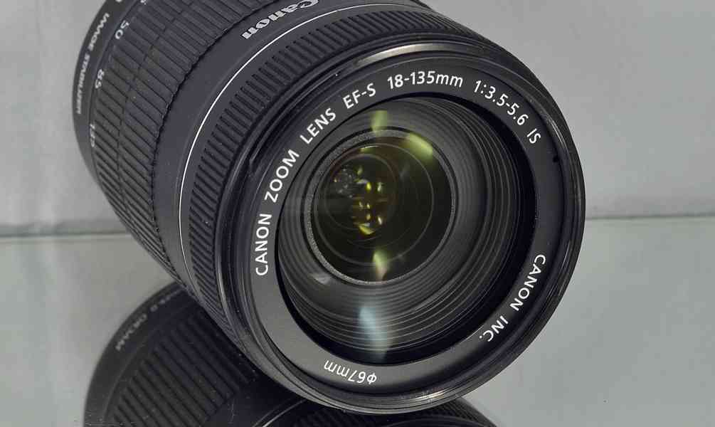 Canon EF-S 18-135mm f/3.5-5,6 IS **APS-C  - foto 4