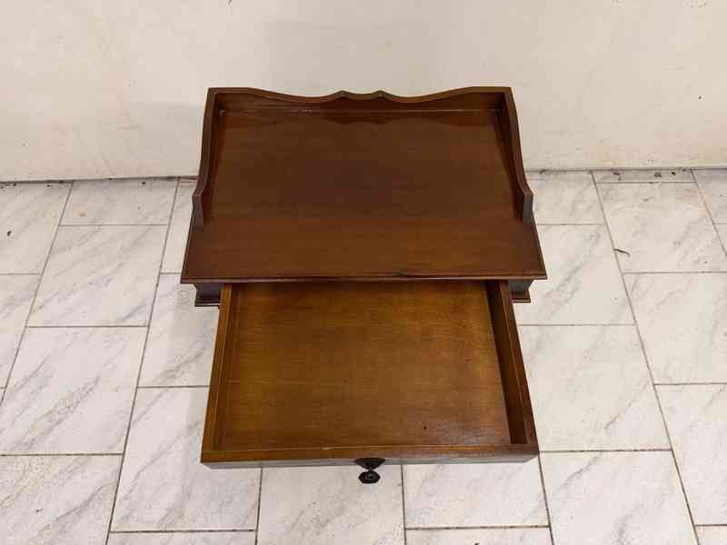 Starožitný odkládací stolek - foto 5