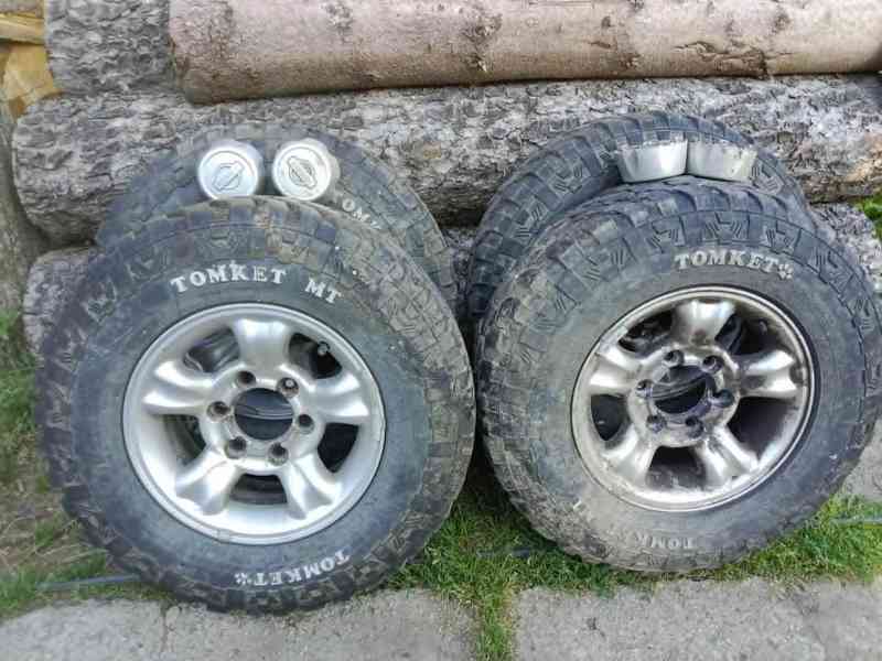 Nissan Terrano 2 - foto 2