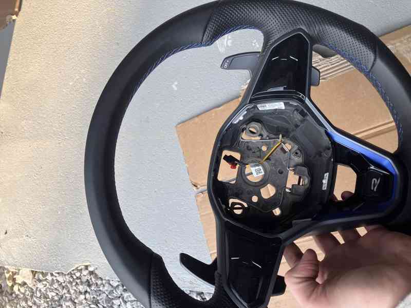 volant DOTYK MULTI VW GOLF VIII R-LINE 3G8419089 - foto 4