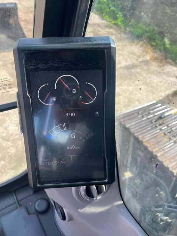 Pásové rypadlo Volvo EC140EL (Možnost leasingu) - foto 11