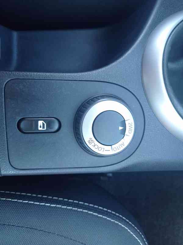 Nissan Qashqai 2.0 dCi 4x4/Panorama/1Maj/NAVI - foto 22