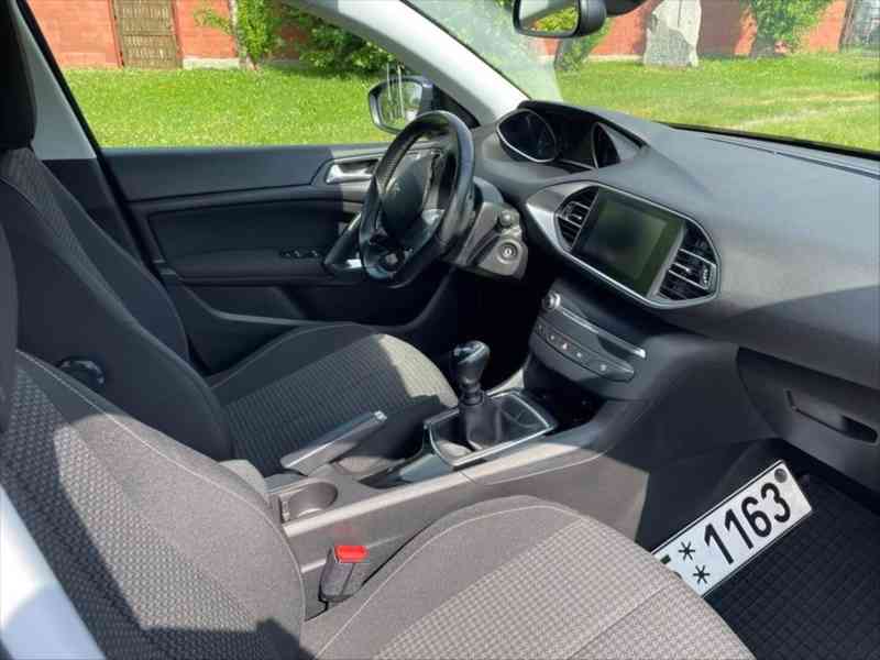 Peugeot 308 Blue HDi130 96kW, MAN 6 - foto 10