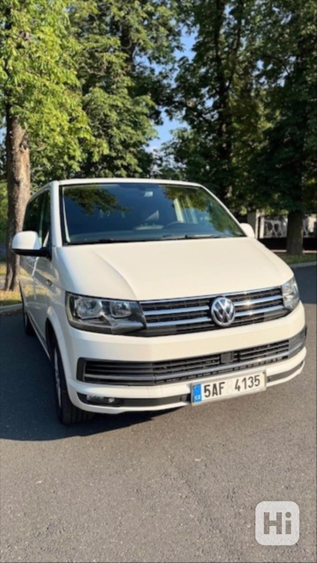 Volkswagen Multivan 2,0   Highline 2016 - foto 1