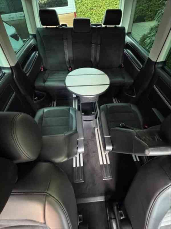 Volkswagen Multivan 2,0   Highline 2016 - foto 8