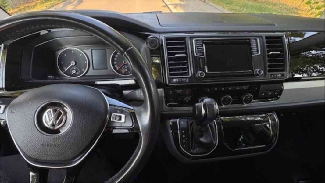 Volkswagen Multivan 2,0   Highline 2016 - foto 5