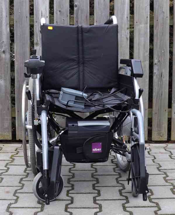 Invalidní vozík B+B, s pohonem Alber E-fix 25. - foto 2