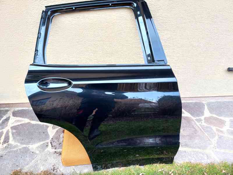Před. a zad. pravé dveře na BMW X3,černá metalíza,rok staré - foto 5