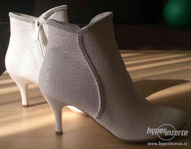Novy Dámské svatební boty STELLA - bílé (vel. 37) - foto 1