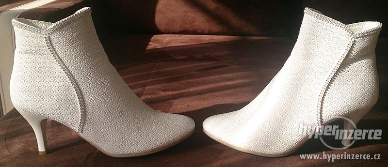 Novy Dámské svatební boty STELLA - bílé (vel. 37) - foto 4