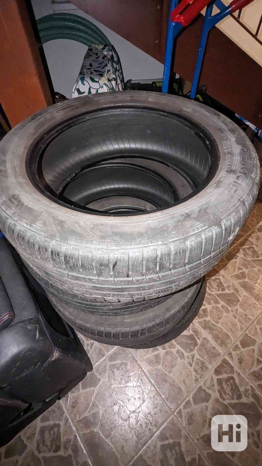 Daruji 4 ks zimní pneu Nokian R17, 225/55 101V - foto 1
