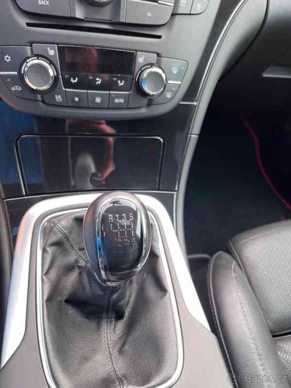 Opel Insignia 2,8 T 4x4 LPG R.V.2010 - foto 5
