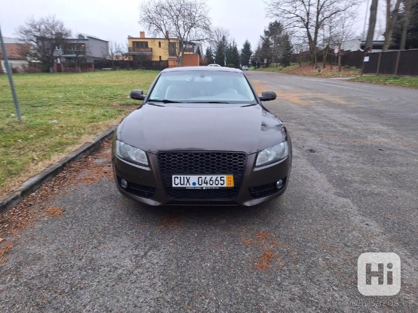 Audi Q5 2,0   2 l benzin - foto 1