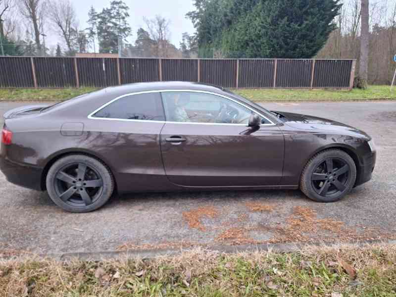 Audi Q5 2,0   2 l benzin - foto 2