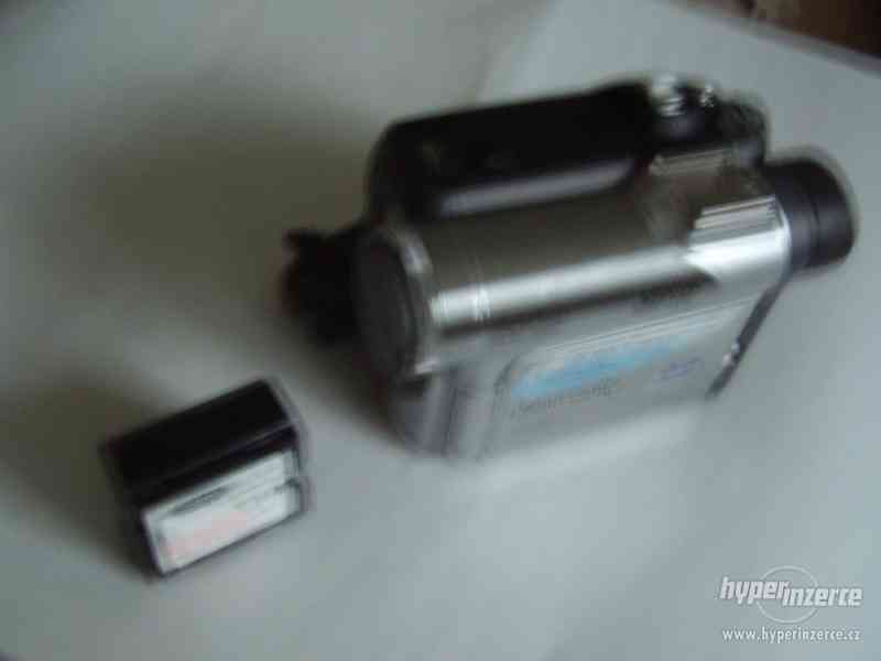 Digitální videokamera Panasonic - foto 2