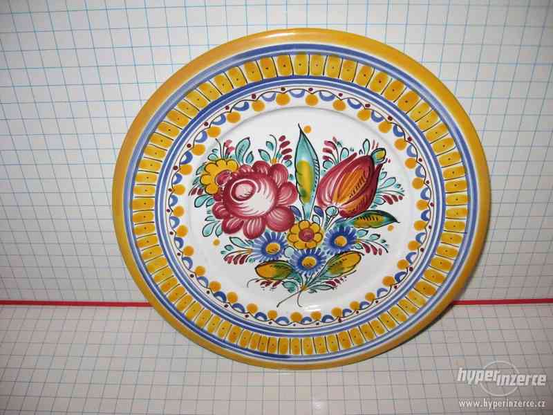 Tupeská keramika / talíř na zeď ( 25cm ) - foto 1