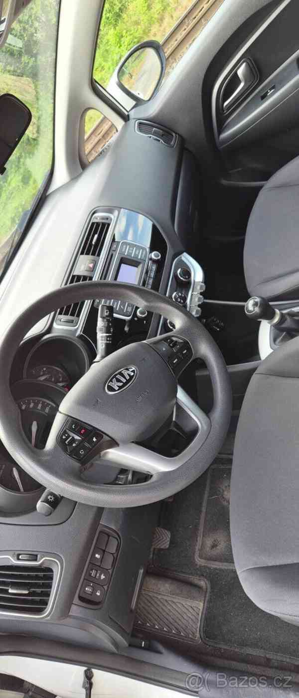 Kia Rio 1,2   CVVT, 62 kW, 1. majitelka, ČR - foto 9