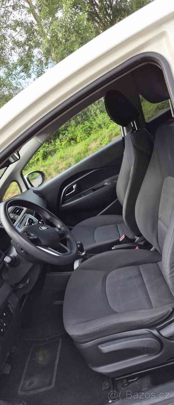 Kia Rio 1,2   CVVT, 62 kW, 1. majitelka, ČR - foto 10