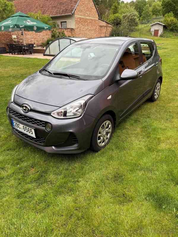Hyundai i10 1,0 - foto 12