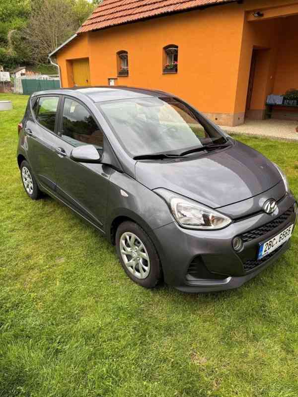 Hyundai i10 1,0 - foto 13