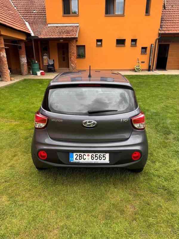 Hyundai i10 1,0 - foto 6