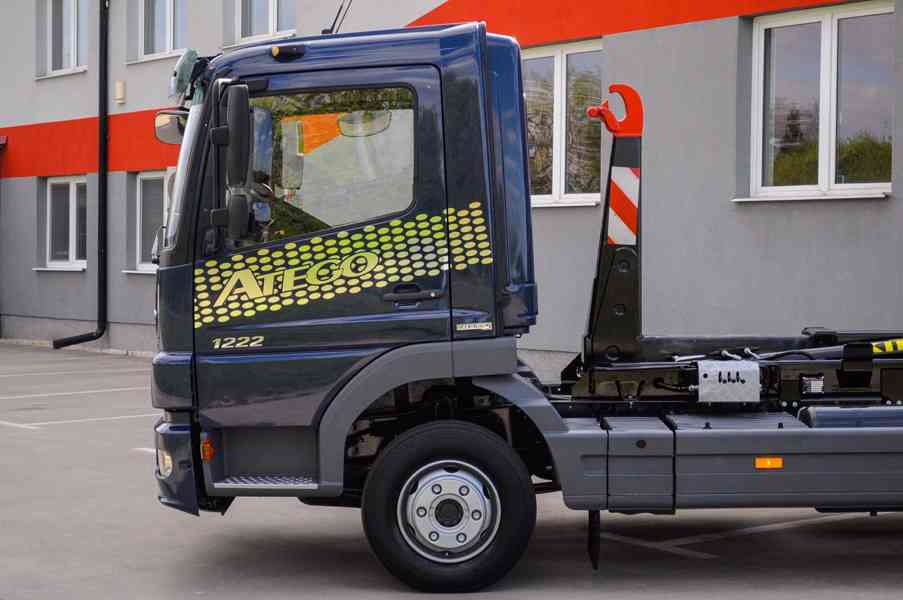 MERCEDES-BENZ ATEGO 1222 - NOVÝ HÁKOVÝ NOSIČ KONTEJNERŮ - foto 74