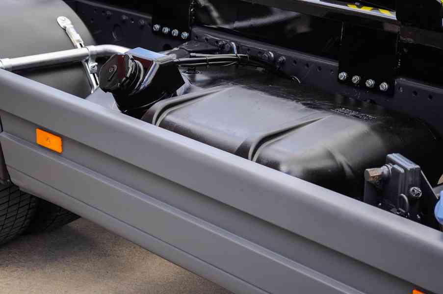 MERCEDES-BENZ ATEGO 1222 - NOVÝ HÁKOVÝ NOSIČ KONTEJNERŮ - foto 18