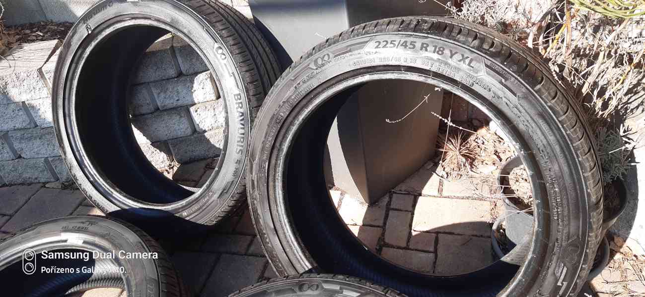 PNEU BARUM BRAVURIS 225/45 R18 Y XL (4ks)  - foto 1