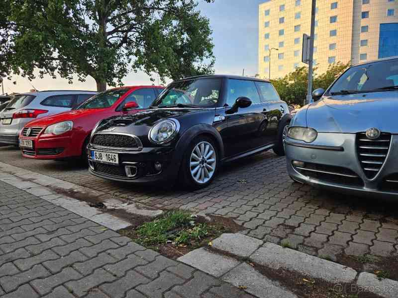 Mini Cooper S 135kW R56 po faceliftu - foto 5