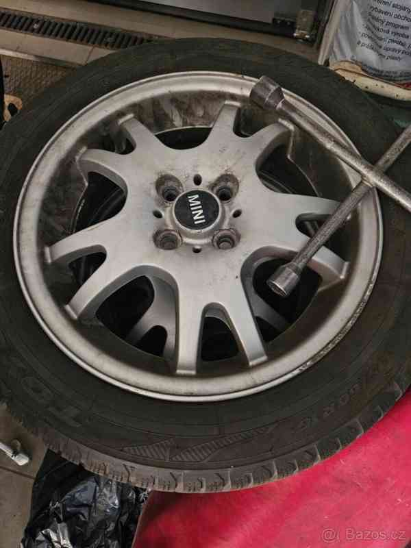 Mini Cooper S 135kW R56 po faceliftu - foto 38